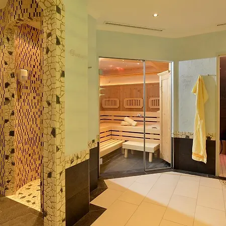 Laendenhof Superior Hotel